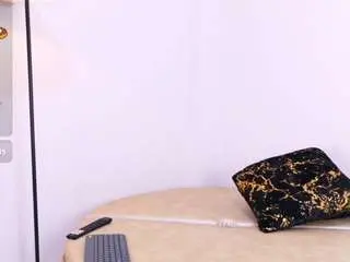 Kurumii11  live sex cam