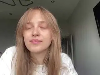 Latarshatoby  live sex cam