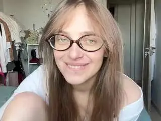 Latarshatoby  live sex cam