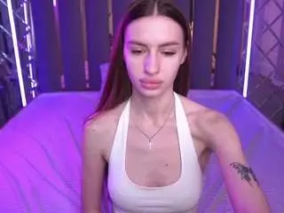 Snowwhiteee  live sex cam