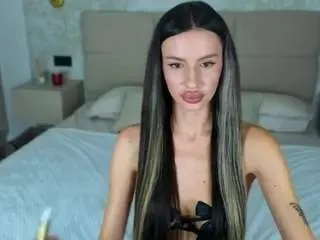 Snowwhiteee  live sex cam