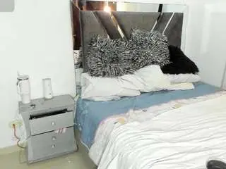 Alizehorny  live sex cam