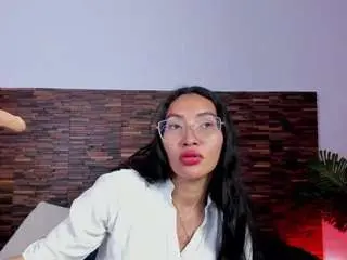 Lucyyliiu  live sex cam