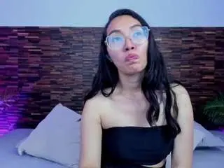Lucyyliiu  live sex cam