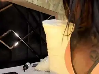 Maddyjhones-1  live sex cam