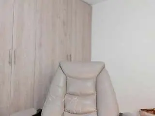 Miiamadison  live sex cam