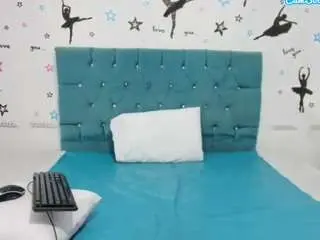 Rousse-sexxx  live sex cam