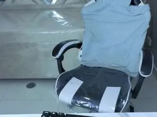 Saraah-tx  live sex cam