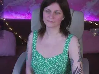 Tinamelt  live sex cam