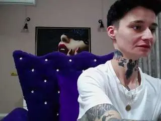 Kennyandsellena  live sex cam