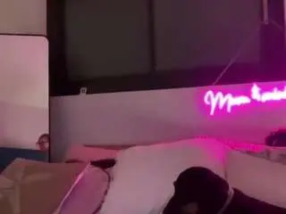 Mummiaelegance  live sex cam