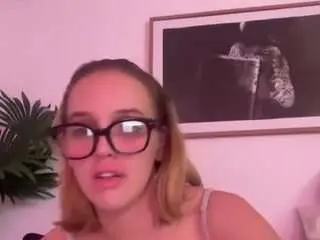 Mummiaelegance  live sex cam