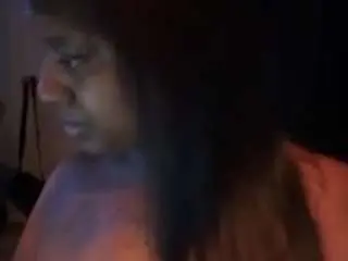 Thickqueenbooty  live sex cam