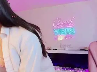 Alicee-vixen  live sex cam