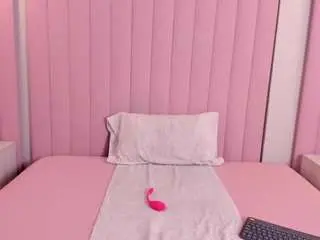 Brennastone  live sex cam
