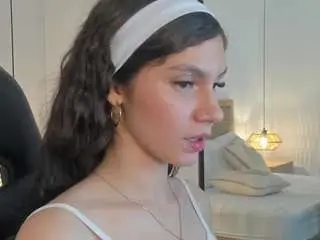 Cloee-20  live sex cam