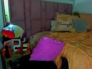 Cynthiaa  live sex cam