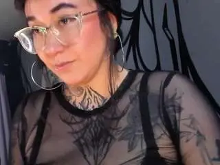 Sallylynn1  live sex cam
