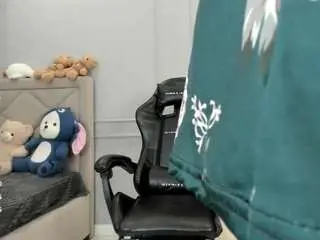 Yunleah  live sex cam