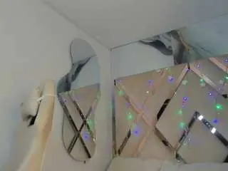 Ladymadinght  live sex cam