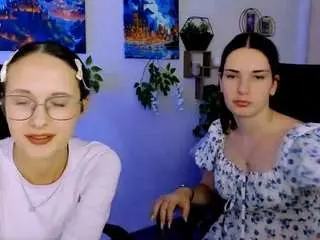 Kimi-sky  live sex cam