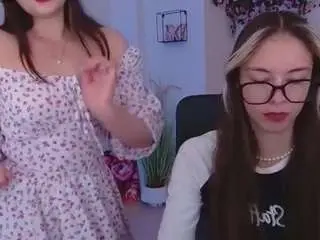 Kimi-sky  live sex cam