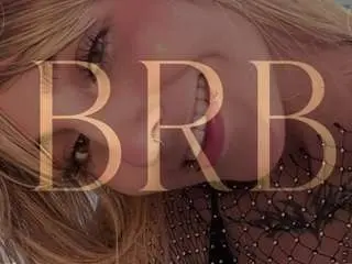 Lili-little  live sex cam