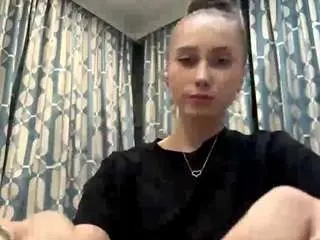 Loreesantilukka  live sex cam