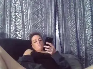 Meldibello21  live sex cam