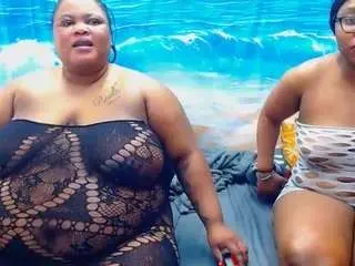 Naughtypearlxxx  live sex cam