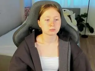 Tinylili  live sex cam