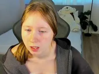 Tinylili  live sex cam