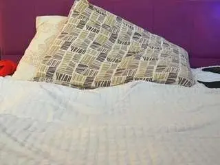 Desperateclit  live sex cam