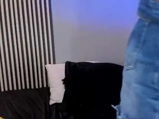 Gysellhanson  live sex cam