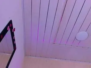 Honeyluxe  live sex cam