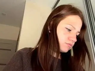 Lunahall  live sex cam