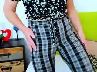 Mariedesire  live sex cam