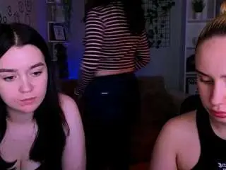 Mira-muah  live sex cam