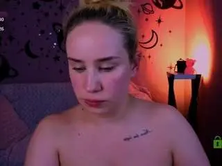 Mira-muah  live sex cam