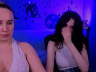 Mira-muah  live sex cam