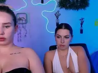 Mira-muah  live sex cam