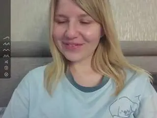 Mybadcat  live sex cam