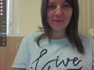 Mybadcat  live sex cam
