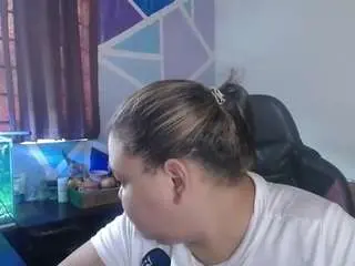 Star-red-cams  live sex cam