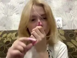 Zenamelodia  live sex cam