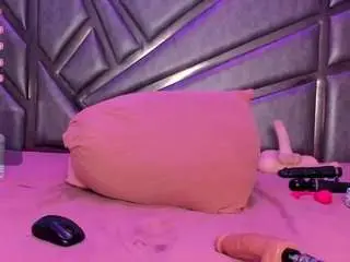 Ana-foxx  live sex cam