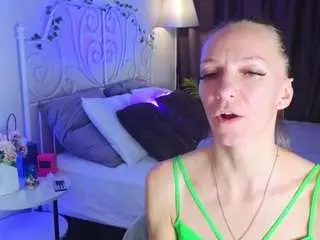 Jesica-moon  live sex cam