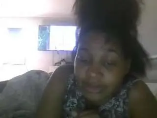 Juciybooty26  live sex cam