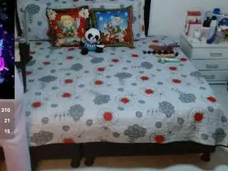 Soniafuckboobs  live sex cam