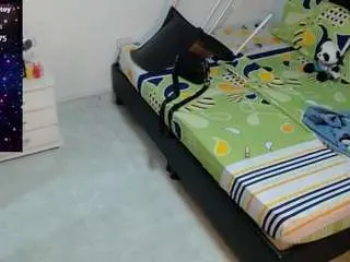 Soniafuckboobs  live sex cam